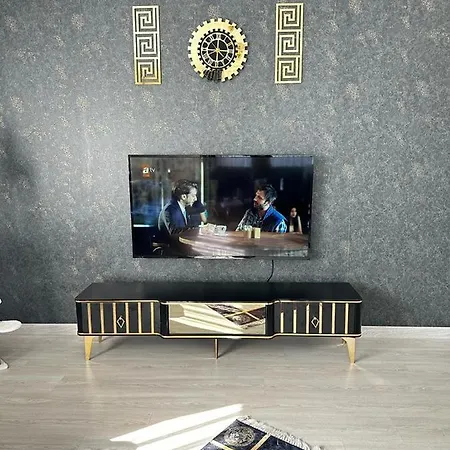 View, Spacious And Luxurious דירה